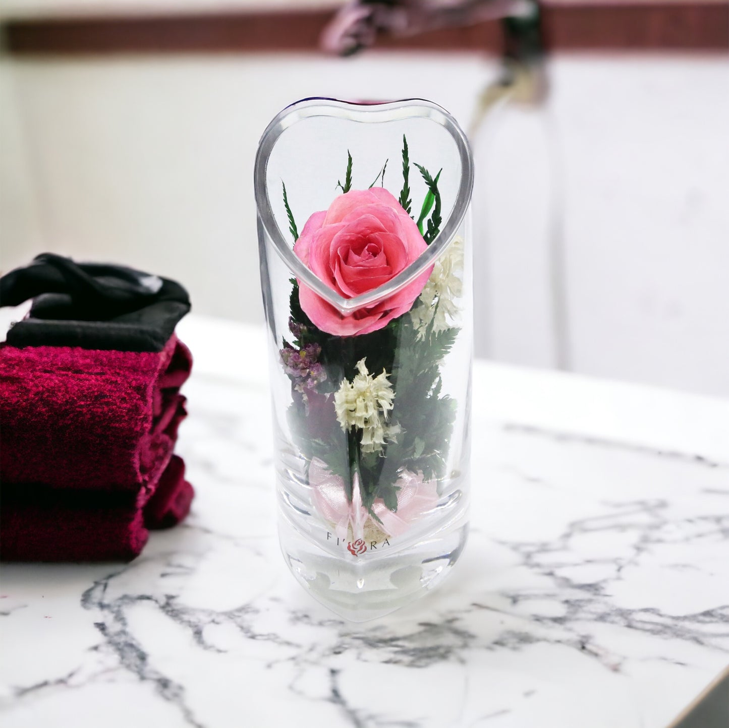 Charming Pink Rose in Heart-Shaped Glass Vase